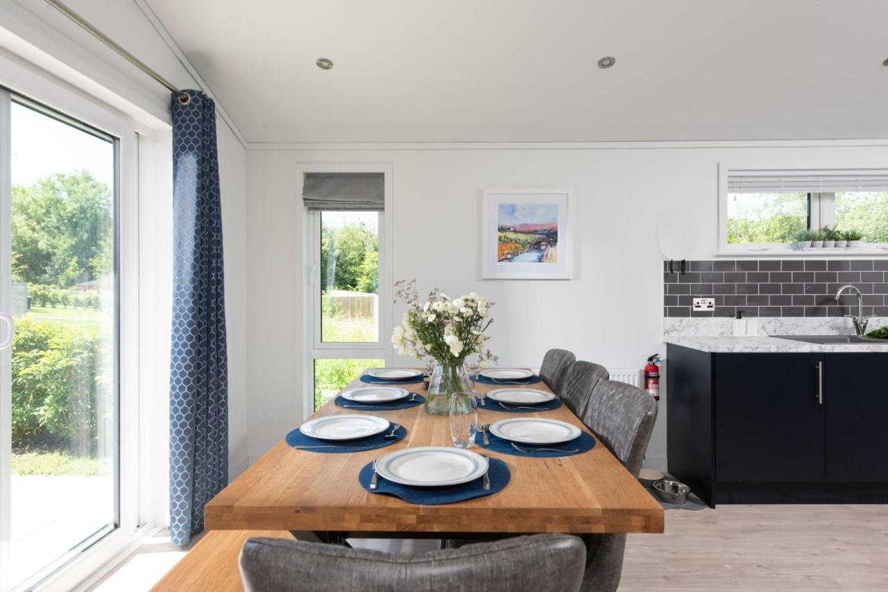 Buttercup Lodge, 33 Roadford Lake Lodges Lifton Exterior foto